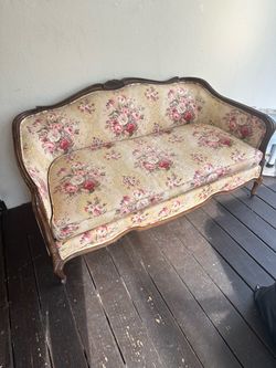 Free vintage Settee / Love Seat