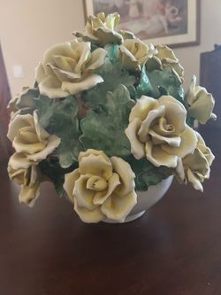 Vintage Capodimonte Style Ceramic Yellow Rose Floral Arrangement