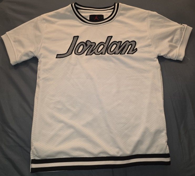 Nike Air Jordan Jersey Shirt Boys S (8-10)