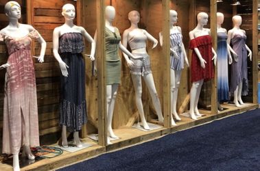 Full Size Female Mannequins – Retail Store Use – Sold Individually