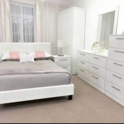 Bedroom Set ( Juego De Cuarto)💮Sold separately too💮Fast delivery
