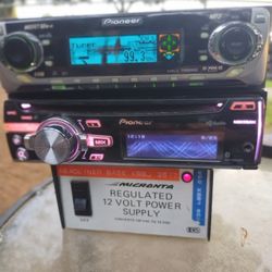 2 Pioneers Car Stereo"S PDH P74000MP / DEH X8600BH/100$ Each one