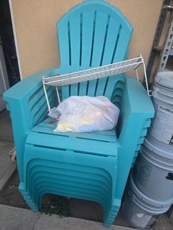 8 Stackable Teal Resin Lawn Chairs with Solid Seat