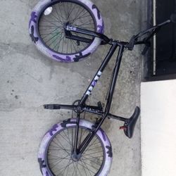 20" Fit Bike With Small Crank & Purple Camo Fat Tires
