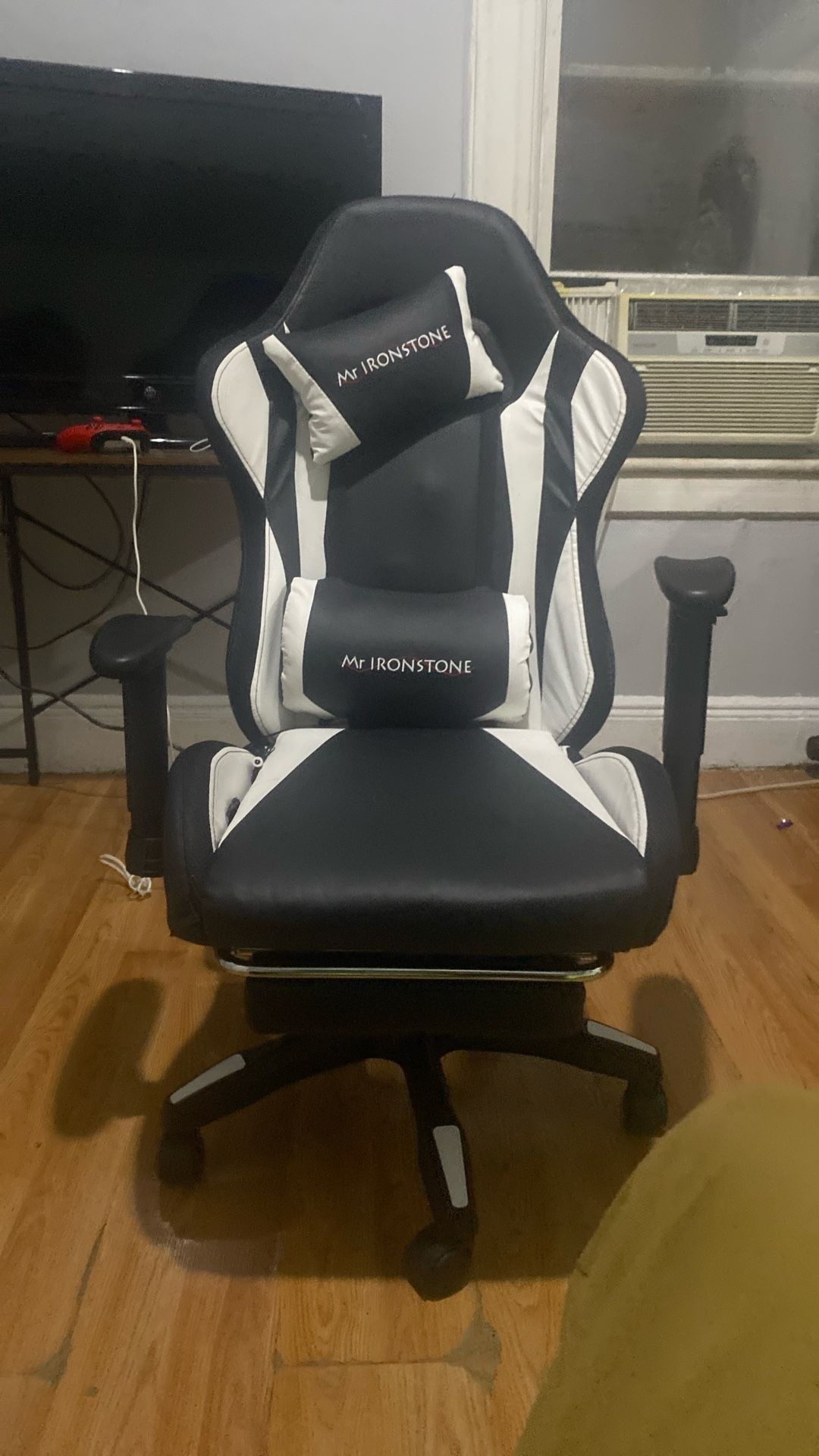 100 only in New York no shipping only pick up