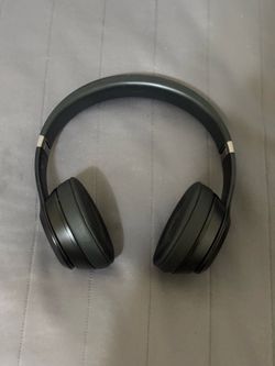 Beats Solo 4s