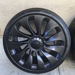 Tesla Model Y Uberturbine 21” wheels
