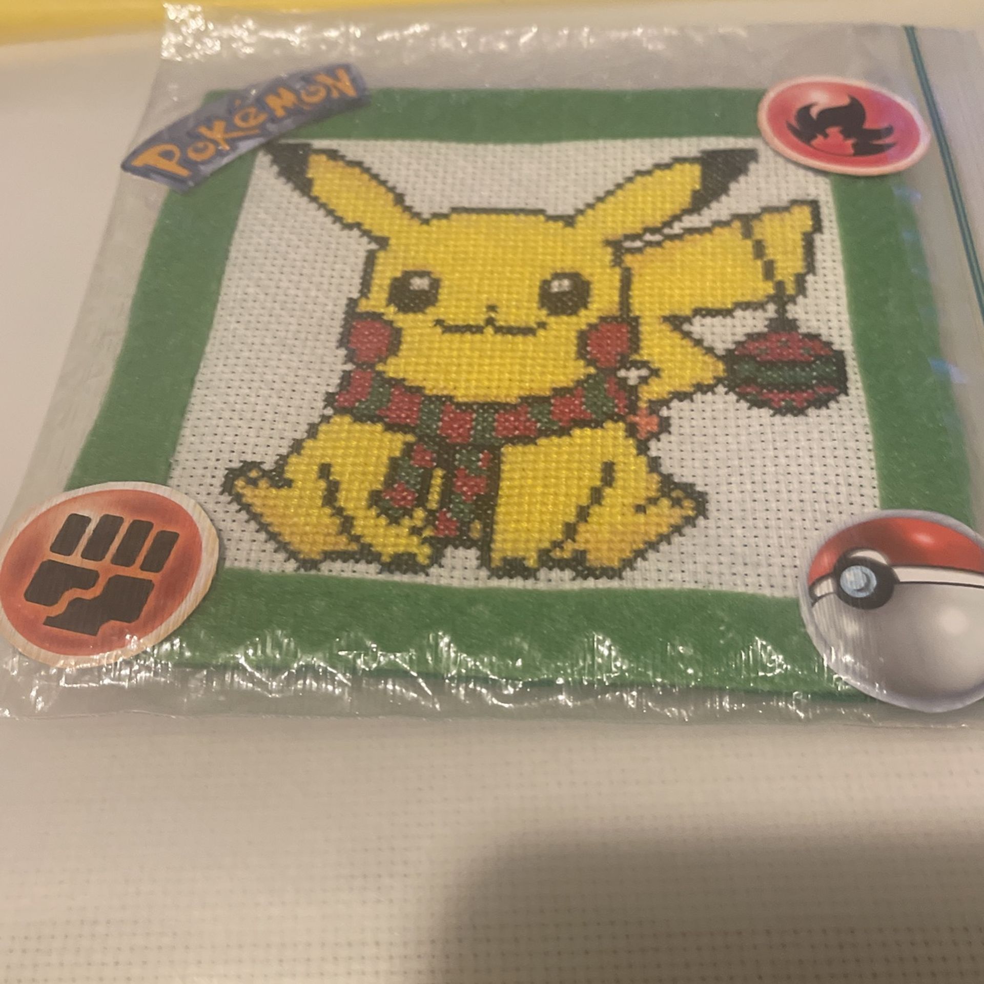 Pokémon Pikachu Christmas Magnet