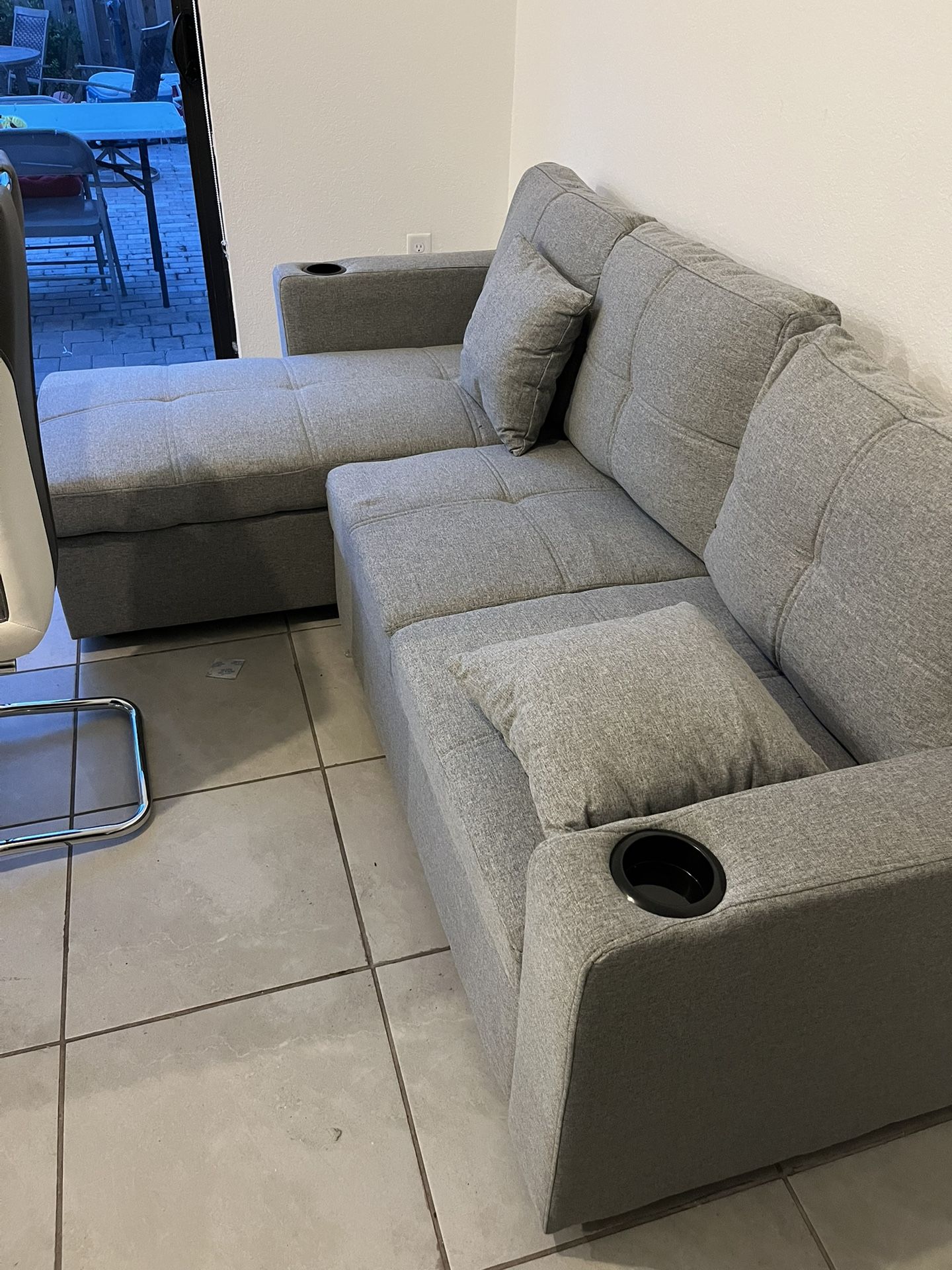 SLEEPER SECTIONAL W/ Cupholders 🩶🩶