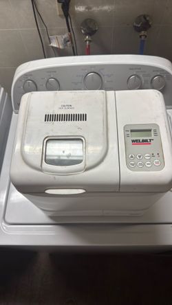 Welbilt Bread Maker. Used with box