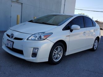 2010 Toyota Prius Hybrid Clean Title Save Gas