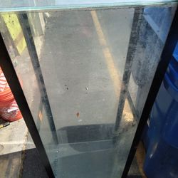 50 Gallon Fishtank With Lids