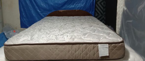 Queen Size Mattress (Colchón Queen Size)