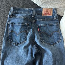 Levi’s Size 25