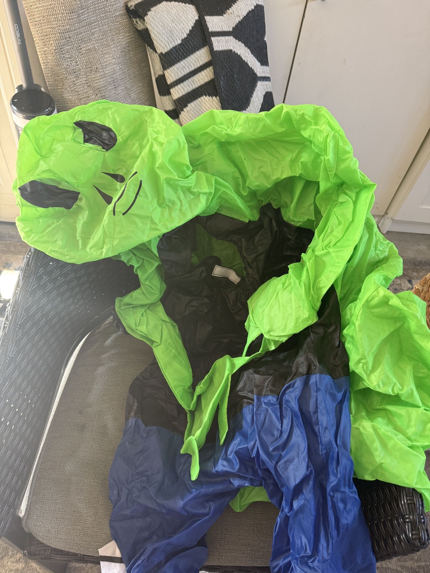 Alien Halloween Costume Like New