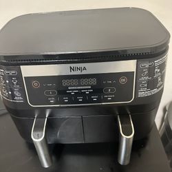 Ninja™ Foodi® DZ090C 5 em 1, 6 qt., 2 cestos, Air Fryer com tecnologia DualZoneT™