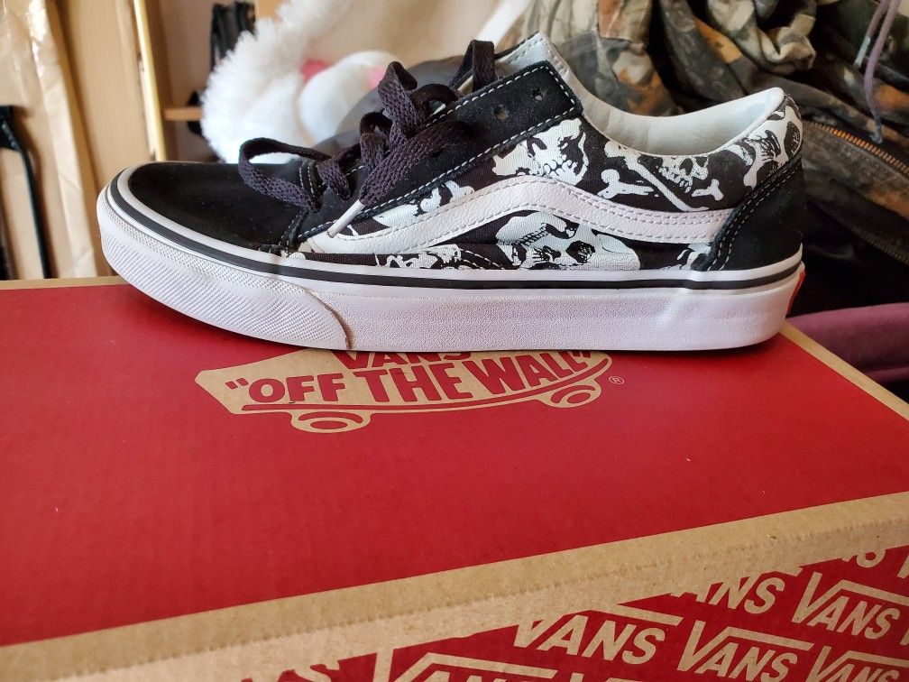 Vans size 6.5 boys
