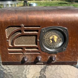Antique Radio- Rare 1930’s Detrola 