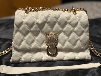 ALDO White Quilted Handbag with Gold Chain – Excellent Condition✨