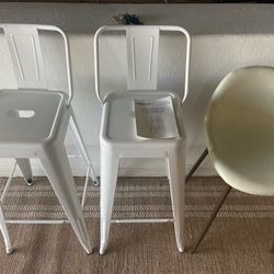 Barstools Chairs Good Condition Furniture All Three 