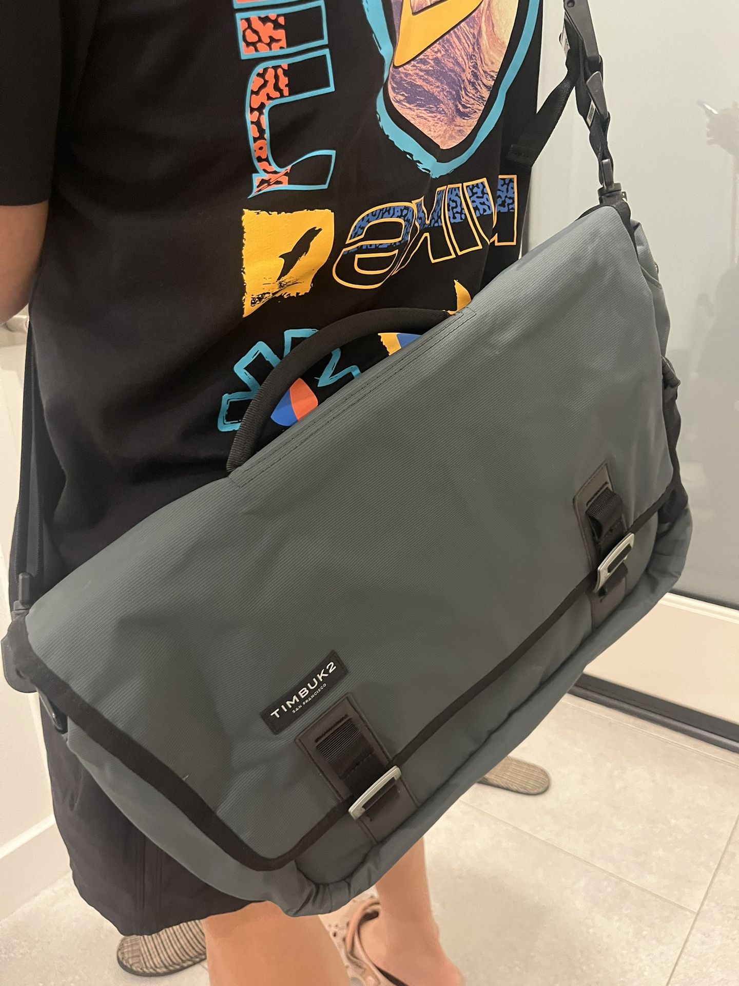 New) Timbuk2 Messenger Bag πΌ