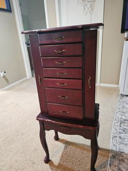 Vintage jewelry box