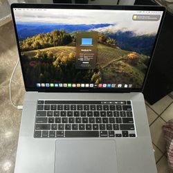 FIRM PRICE - Like New 2020 16 inch MacBook Pro • 32gb Ram • 1 Terabyte SSD • 6 Core i7 • Only 108 Cycle Count • 140 Watt Charger