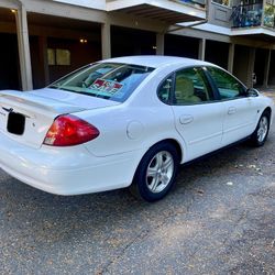 2000 Ford Taurus