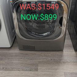 5.2cu Large Capacity Front Load Washer with TurboWash and Built-in Intelligence 