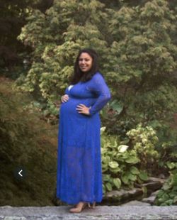 Royal blue lace pregnancy photo shoot dress