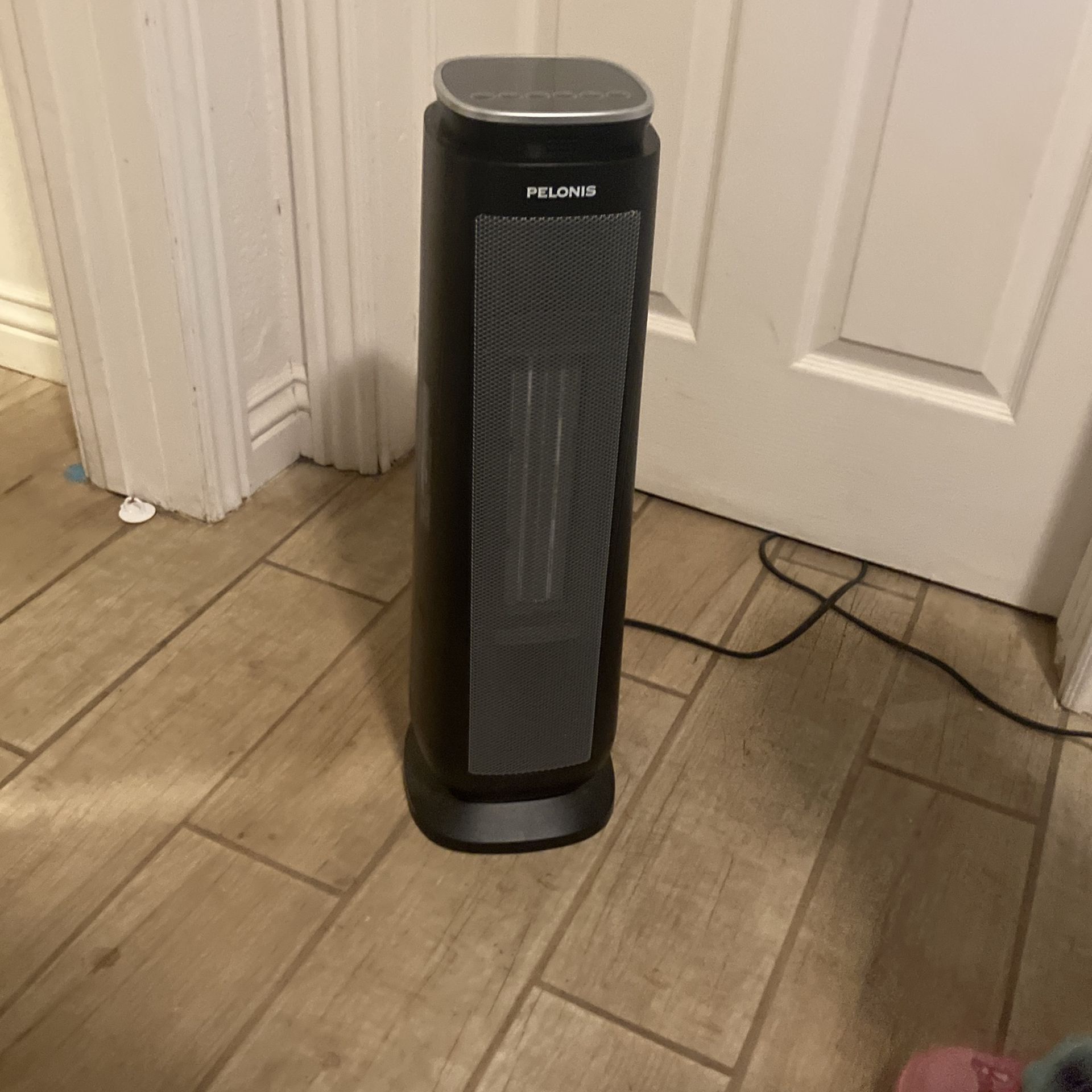 Pelonis Rotating Electric Heater
