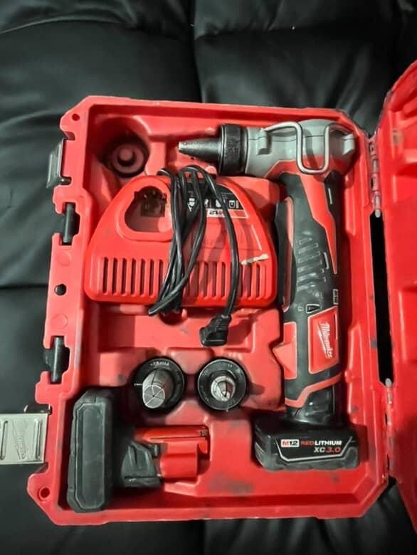 Milwaukee M12 ProPEX Expansion Tool Kit