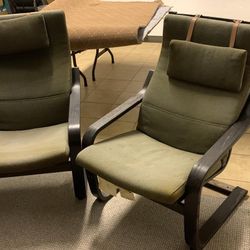 2 Chair  15 $ Each 