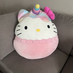 Hello Kitty Squishmallo