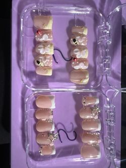 Press on nails size small