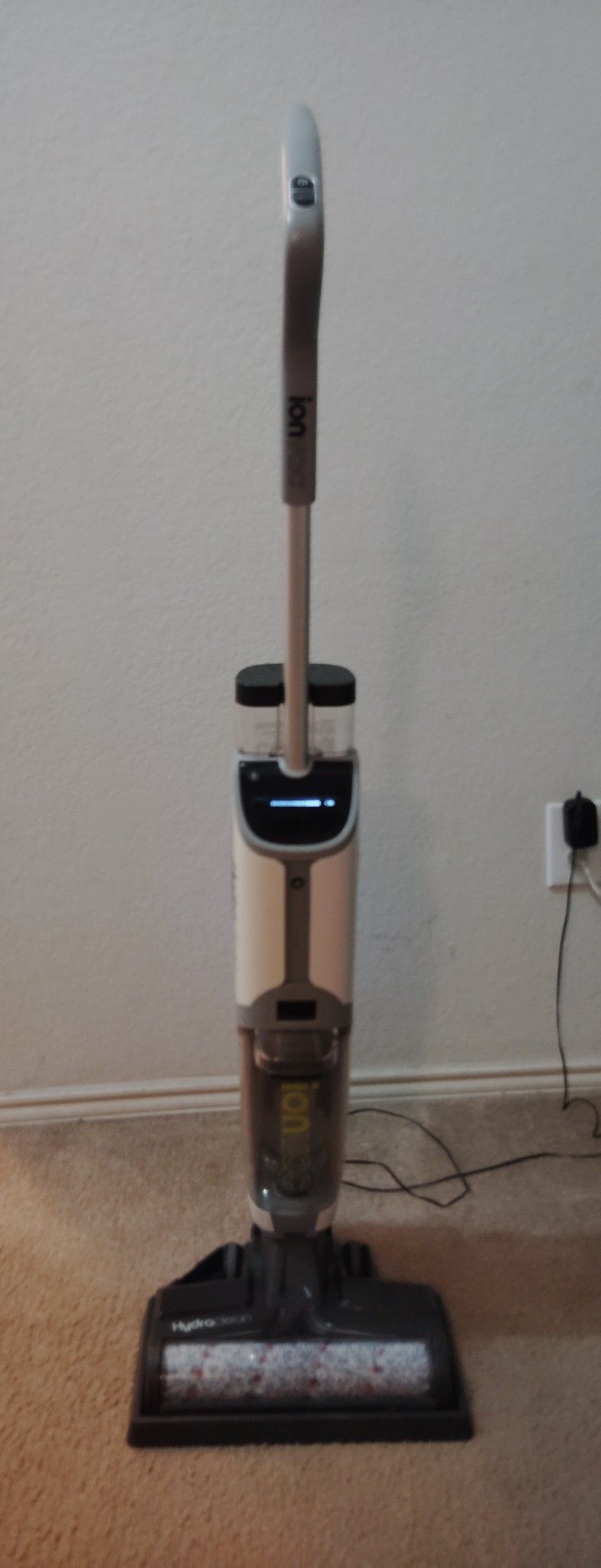 Ionvac Hydra Clean – Cordless All-in-One Wet/Dry Vacuum