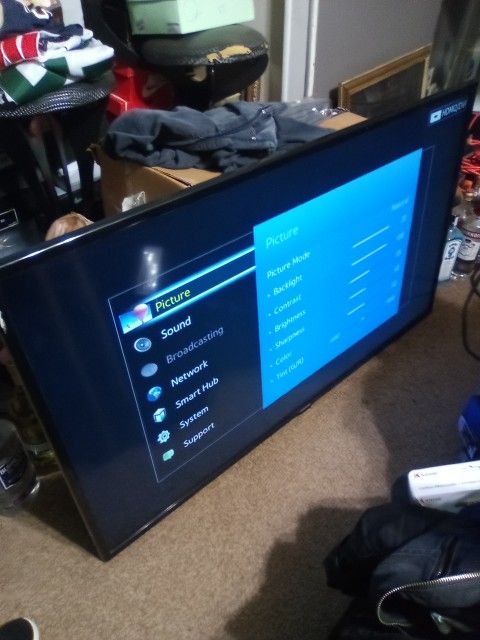 ** SAMSUNG 55" LED SMART TV WITH REMOTE** WORKS GREAT $275
