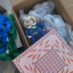 ANTIQUE COLLECTOR DOLLS TAKE ALL FOR $125 