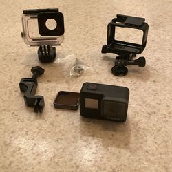 GoPro 7 Black +  Accessories (yes still available in 2026)