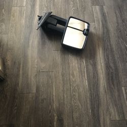 2017 Chevy Silverado Driver side Mirror 