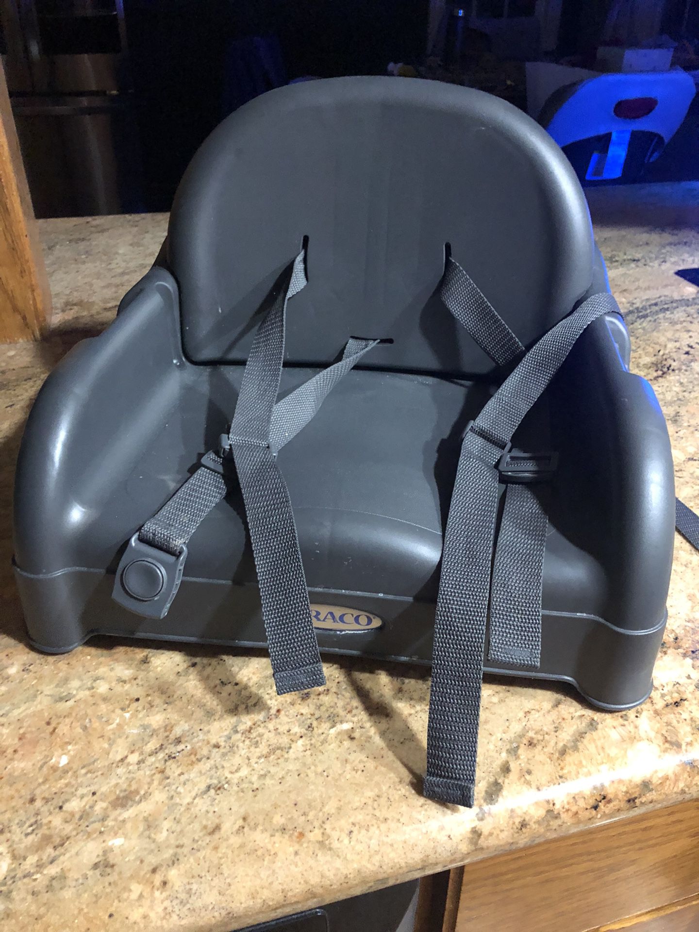 Graco Table Booster Seat With Strap