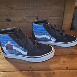 Vans - Hi Top, Sharks Size 5.5 Men's