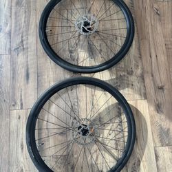 Specialized Axis Elite Wheel set With Rotors & Tires