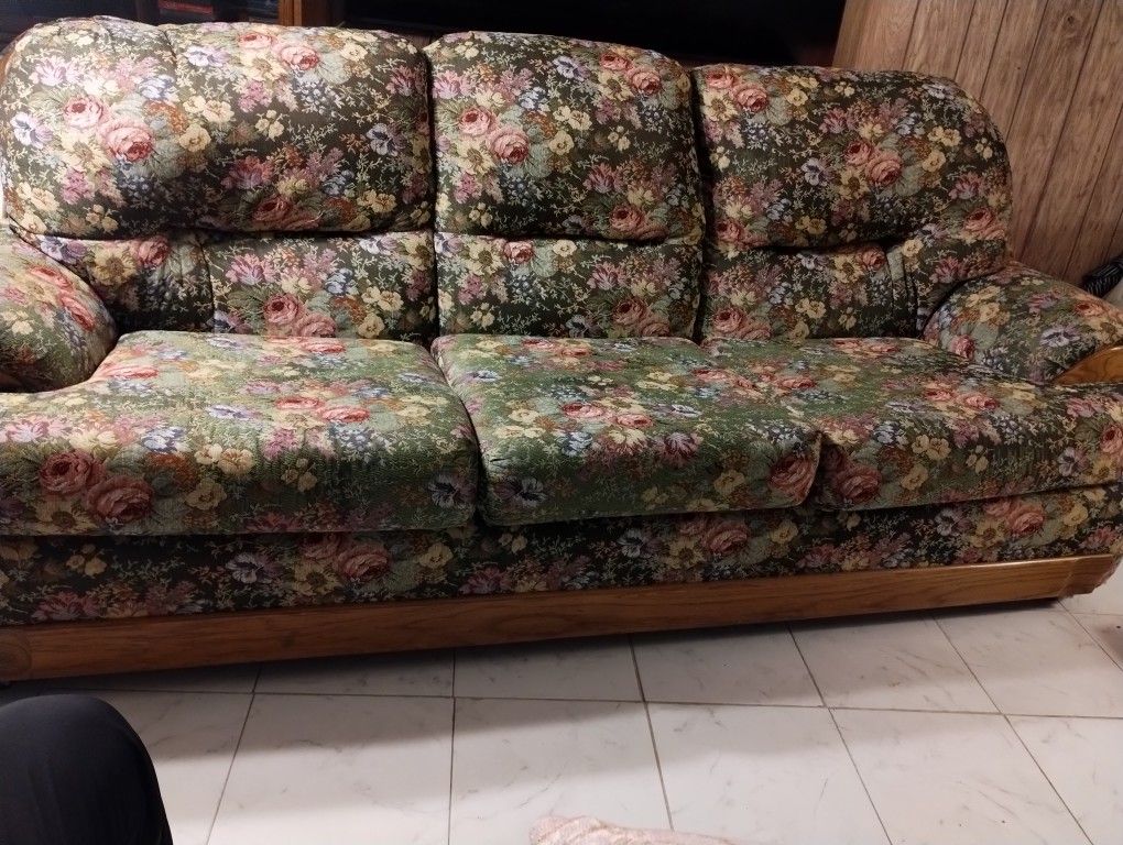 Fine Sofa
