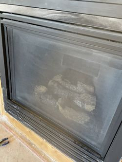 FIREPLACE!! GREAT CONDITION! 