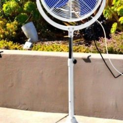 22" Industrial 3 speed fan with misters  don't miss out 