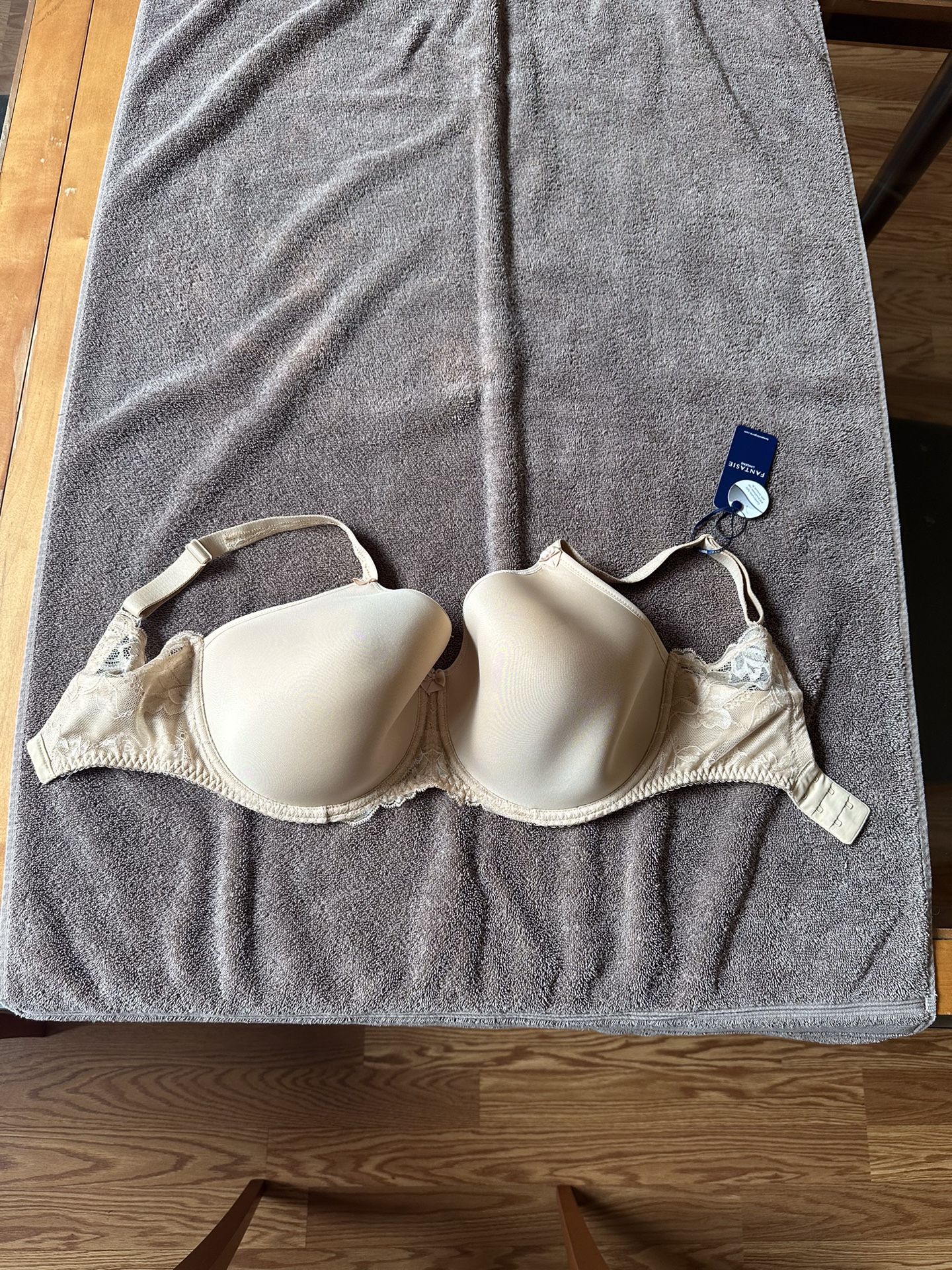 Brand New Fantasie FL9421SAD Rebecca Lace Molded Cup Bra - Color Nude - Size US - 32K