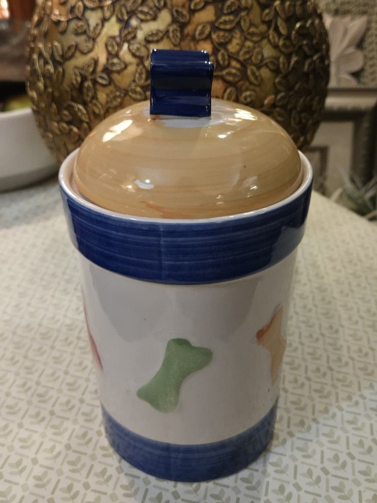 Large Pet Treat Canister With Lid