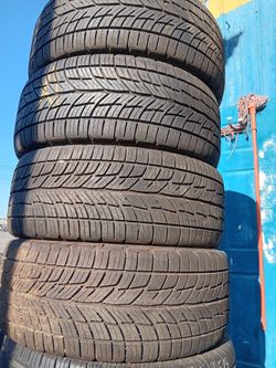 Vendo 4 Llantas Usadas 255 45 20 BFGOODRICH