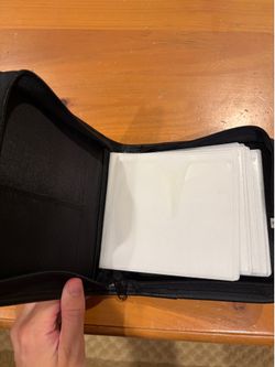 Leather CD Holder (32 Disk Capacity) [Media Holder]
